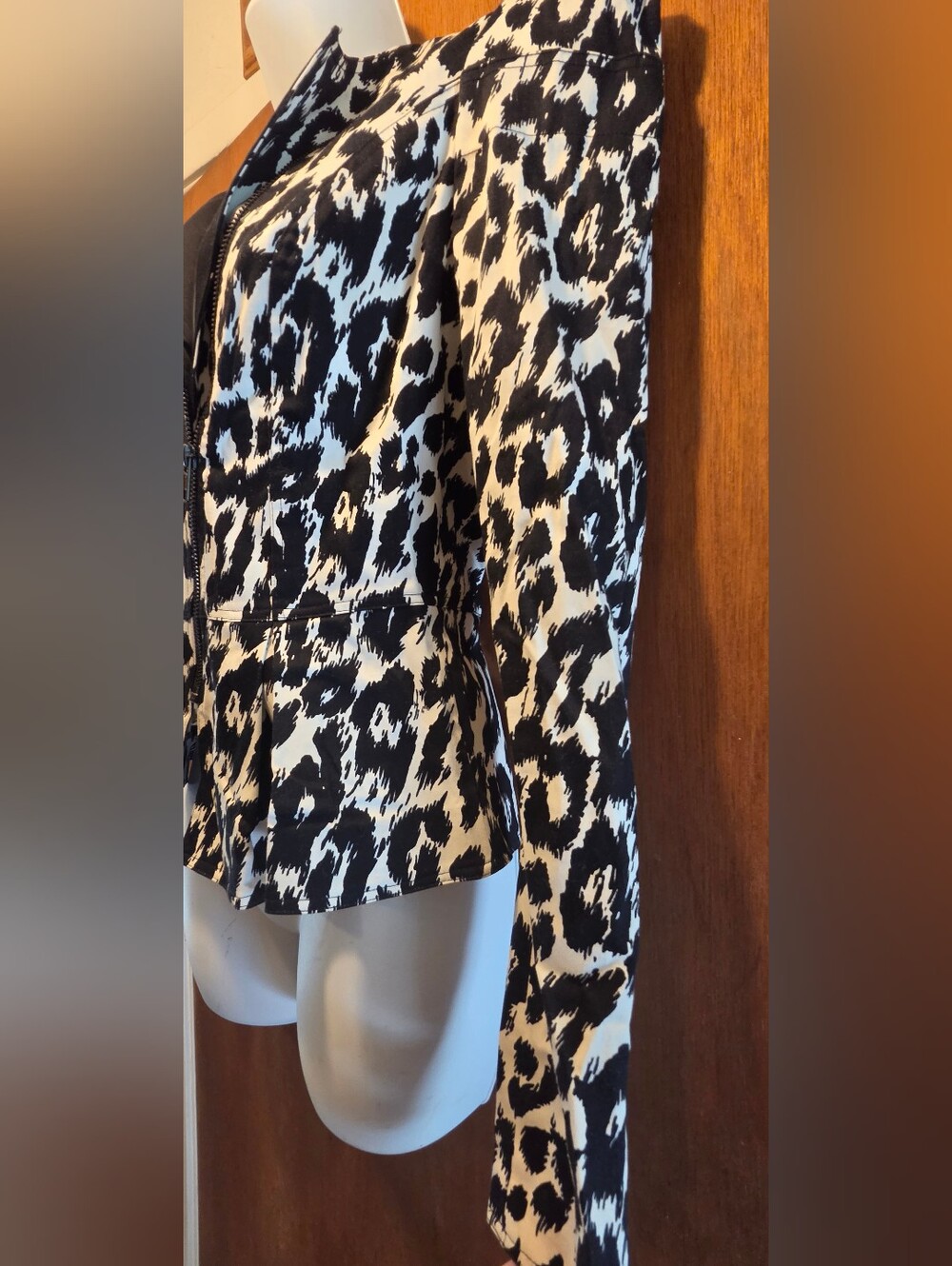 Betsey Johnson Black&white Leopard Print Structured Stretch Blazer Sz2 - Picture 6 of 12